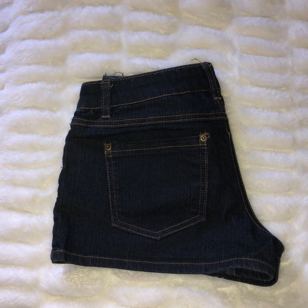 Shorts - Picture 2 of 2